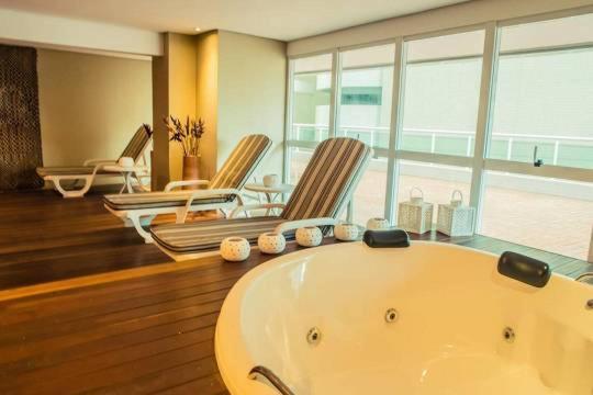 Class 402 Apartment *