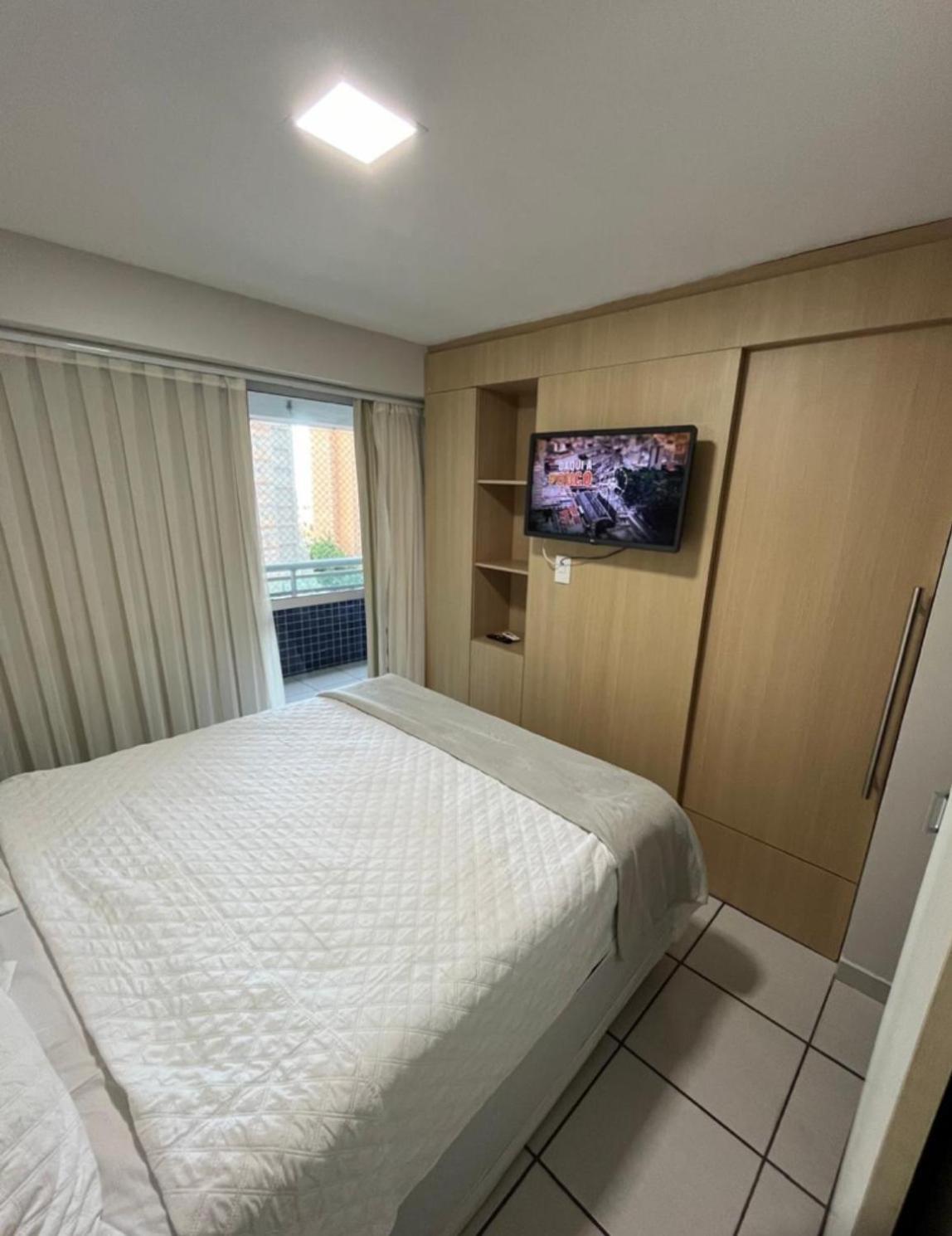 Apartment Class 402 *